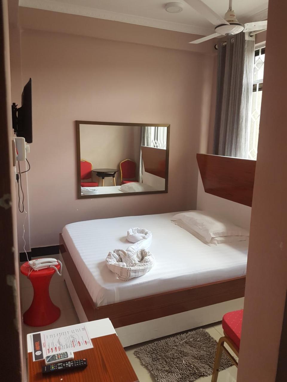 B10 Airport Lodge Dár Al-Szalám Kültér fotó