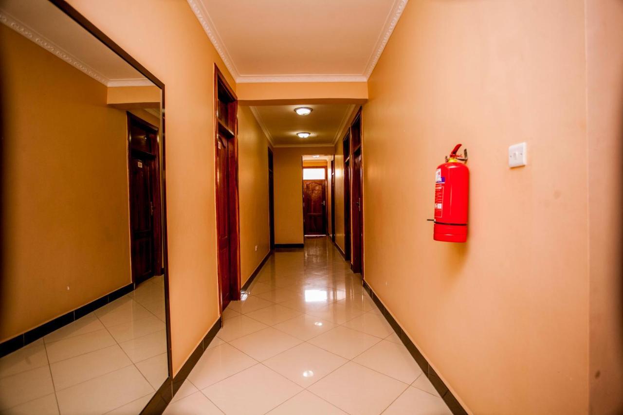 B10 Airport Lodge Dár Al-Szalám Kültér fotó